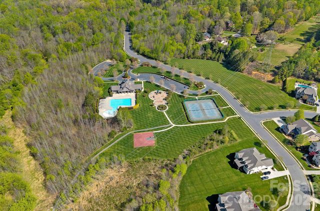 908 Five Leaf Lane, Waxhaw, NC 28173