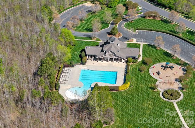 908 Five Leaf Lane, Waxhaw, NC 28173