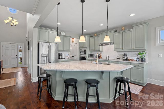 908 Five Leaf Lane, Waxhaw, NC 28173