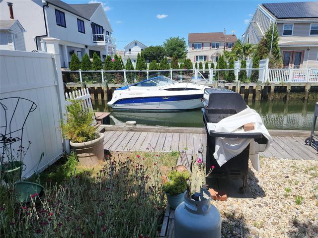 2777 Alder Road, Bellmore, NY 11710