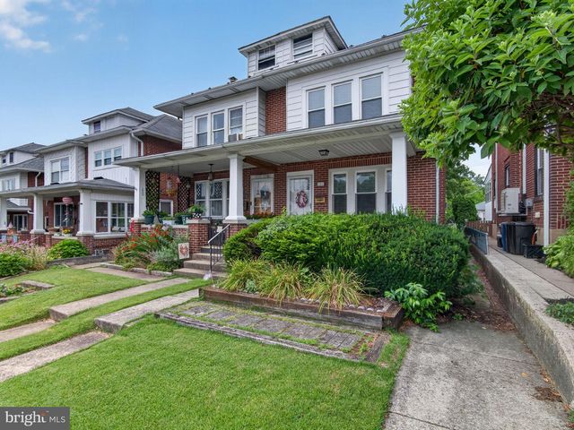 121 E ELM ST, Emmaus, PA 18049