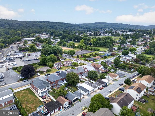121 E ELM ST, Emmaus, PA 18049