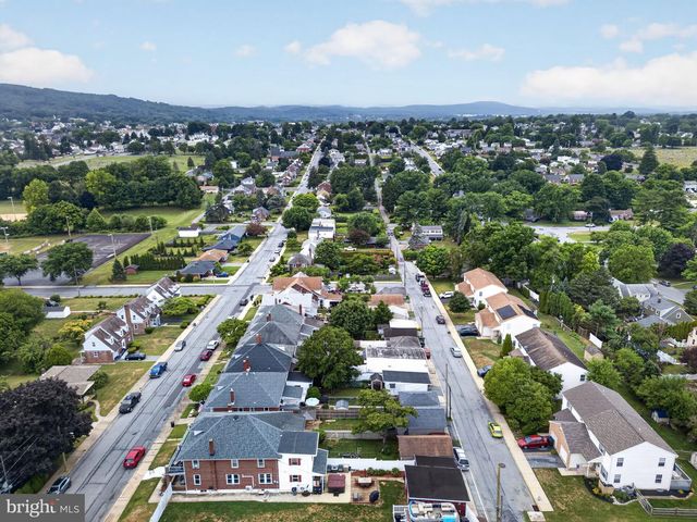 121 E ELM ST, Emmaus, PA 18049