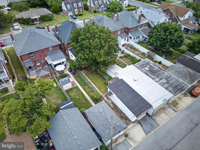 121 E ELM ST, Emmaus, PA 18049