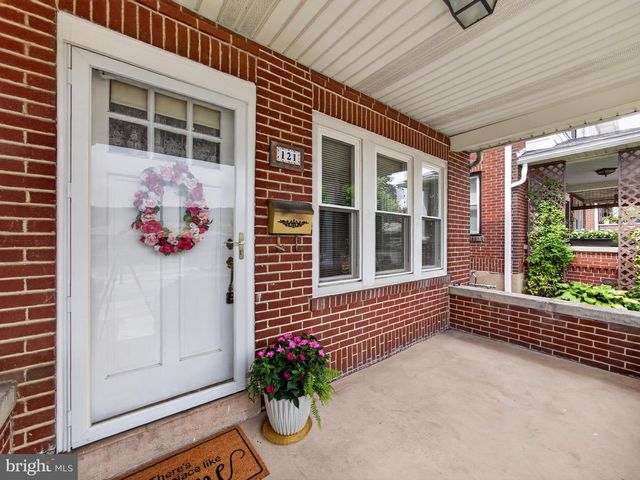 121 E ELM ST, Emmaus, PA 18049