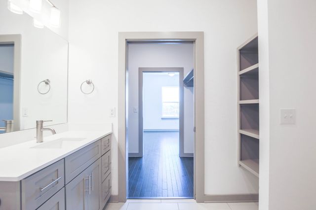 1638 54th Ave N Apt 302, Nashville, TN 37209