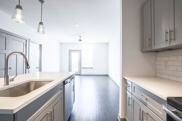 1638 54th Ave N Apt 302, Nashville, TN 37209