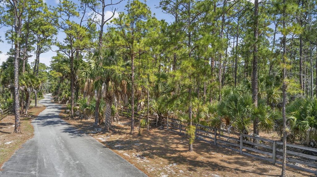 1340 Arabian Drive, Loxahatchee, FL 33470