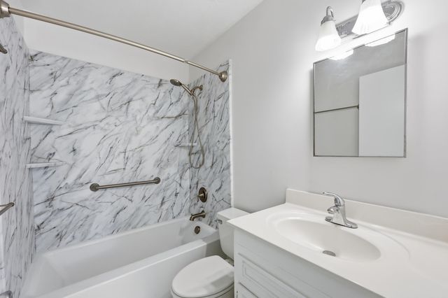 310 75th Ave N Apt 10, Myrtle Beach, SC 29572