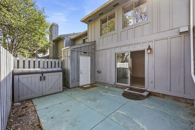 310 75th Ave N Apt 10, Myrtle Beach, SC 29572