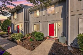 310 75th Ave N Apt 10, Myrtle Beach, SC 29572