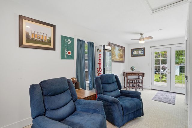 216 RIDGEWAY AVE, Columbia, MO 65203