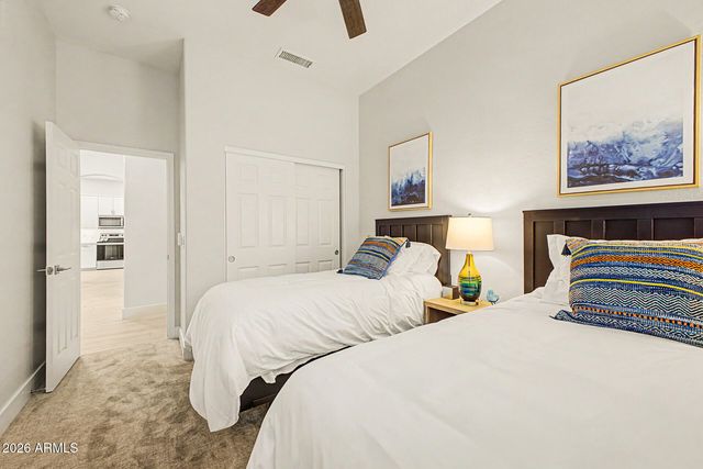 7236 W PARADISE Lane, Peoria, AZ 85382