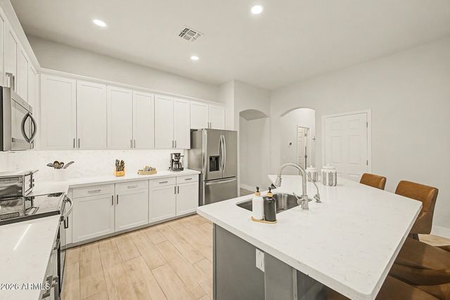 7236 W PARADISE Lane, Peoria, AZ 85382