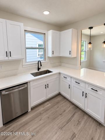 4908 SILVER Street, Jacksonville, FL 32206