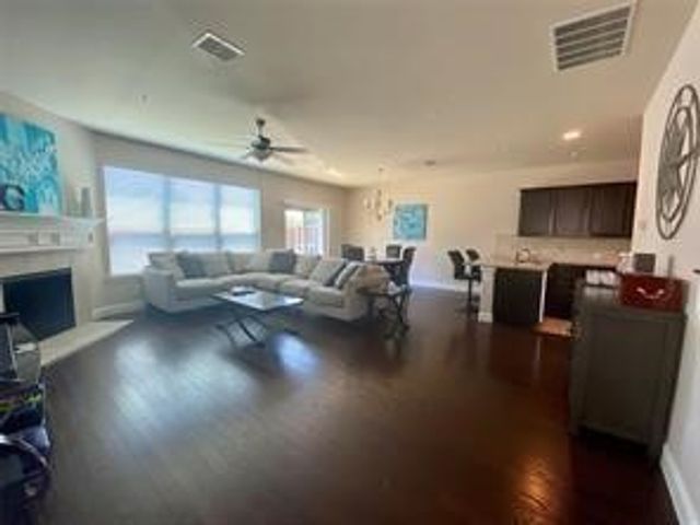 432 Hunt Drive, Lewisville, TX 75067