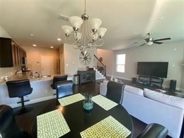 432 Hunt Drive, Lewisville, TX 75067