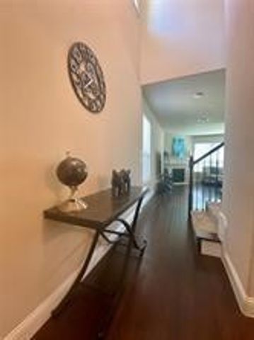 432 Hunt Drive, Lewisville, TX 75067
