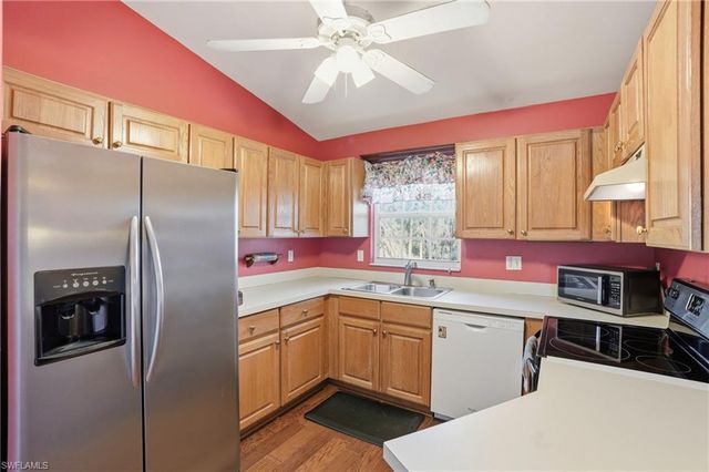 3925 14th AVE SE, Naples, FL 34117