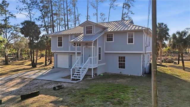 3925 14th AVE SE, Naples, FL 34117