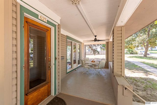 623 S Adams Street, Papillion, NE 68046