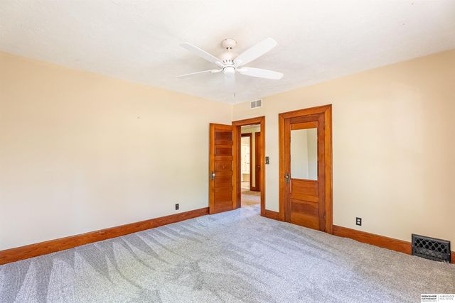 623 S Adams Street, Papillion, NE 68046
