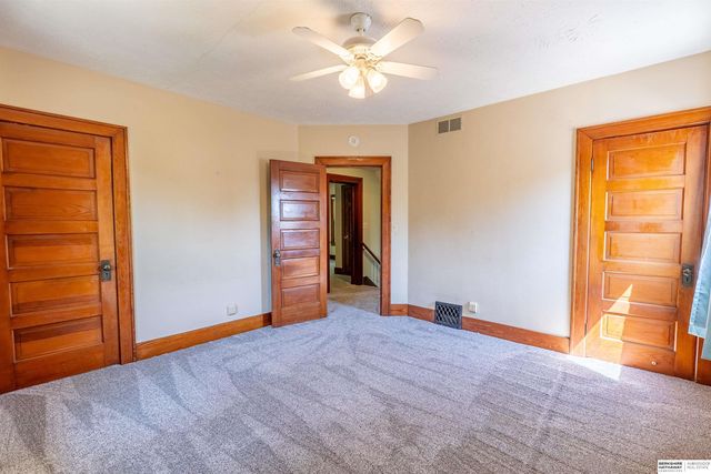 623 S Adams Street, Papillion, NE 68046