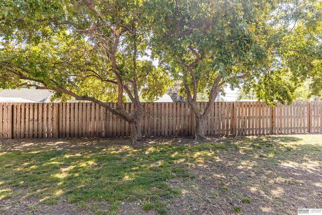 623 S Adams Street, Papillion, NE 68046