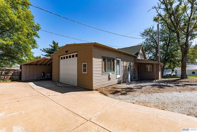 623 S Adams Street, Papillion, NE 68046