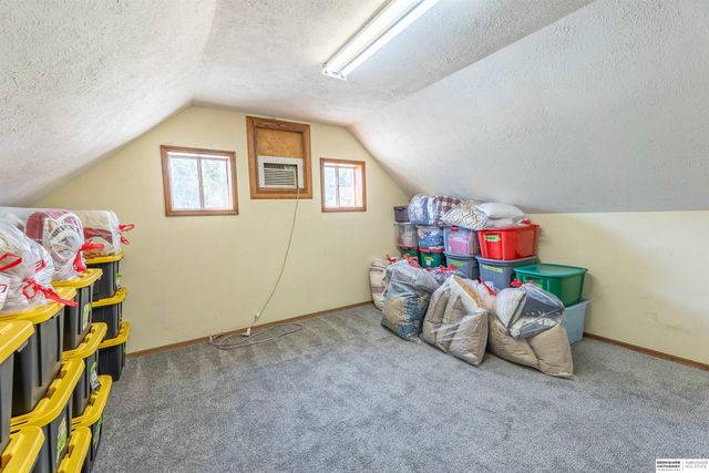 623 S Adams Street, Papillion, NE 68046