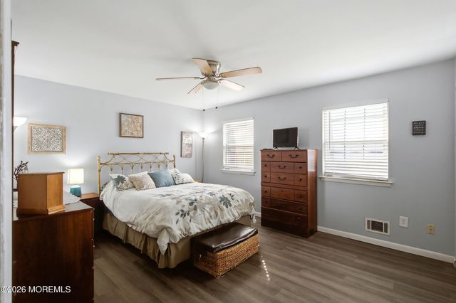 142 Greenwood Loop Road, Brick, NJ 08724