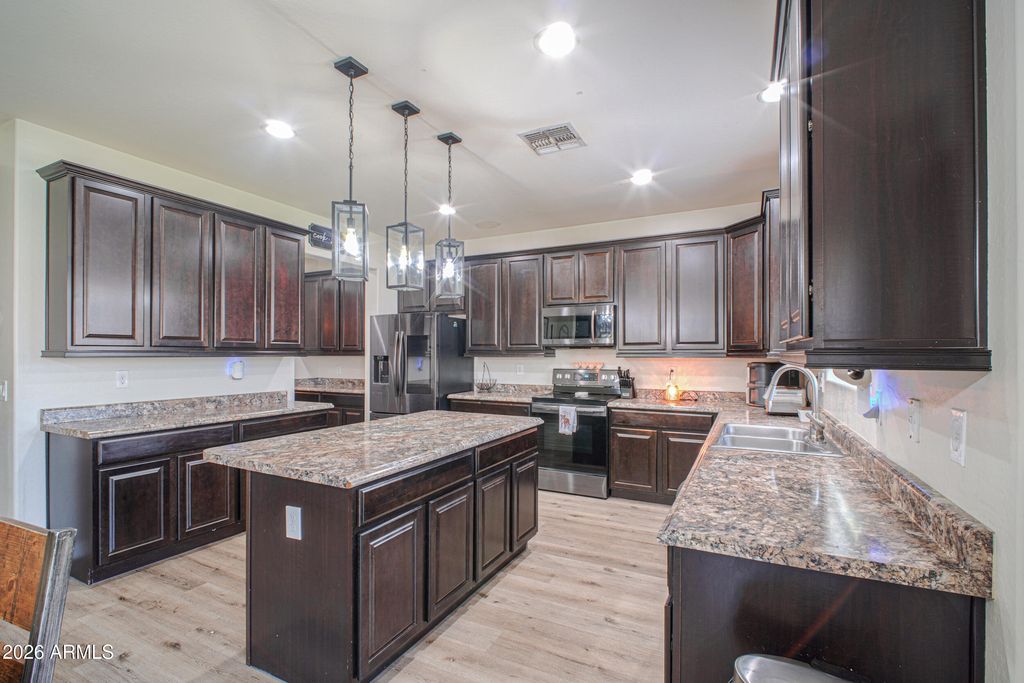 39982 W COLTIN Way, Maricopa, AZ 85138 — photo 4