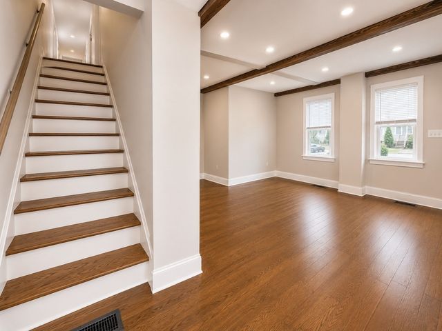 16 Hazelnut Pl 16, Dedham, MA 02026