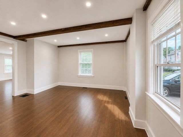 16 Hazelnut Pl 16, Dedham, MA 02026