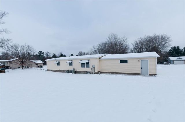 1412 Birchwood Lane, Eau Claire, WI 54703