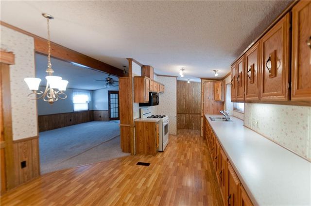 1412 Birchwood Lane, Eau Claire, WI 54703