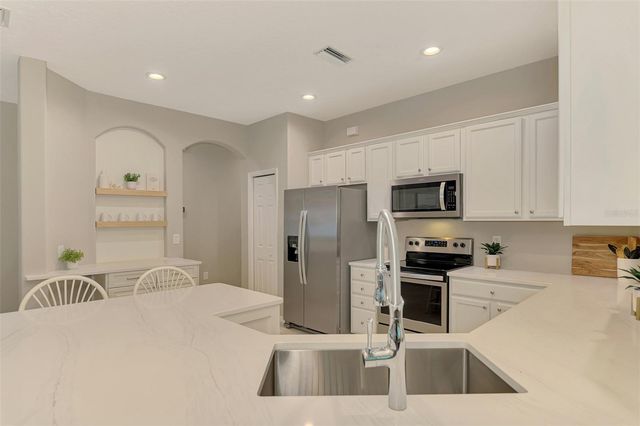 9349 CARNABY DRIVE, Venice, FL 34293