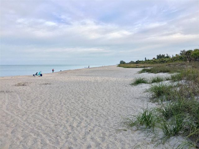 9349 CARNABY DRIVE, Venice, FL 34293