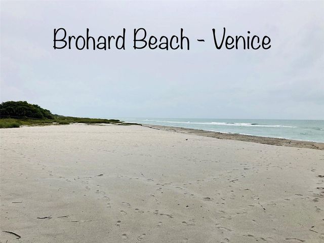 9349 CARNABY DRIVE, Venice, FL 34293