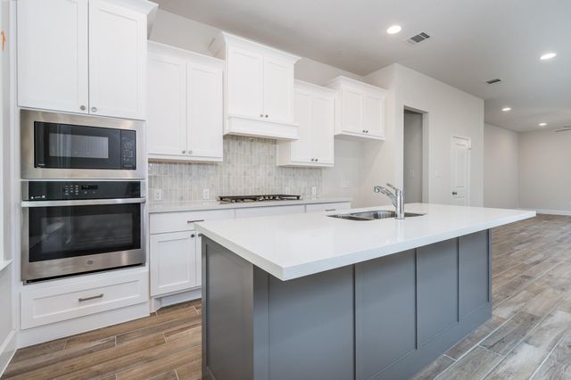 30314 Ruby Forest Court, Magnolia, TX 77354