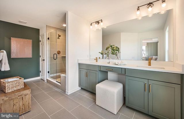 1004 MARQUIS LN, Jamison, PA 18929