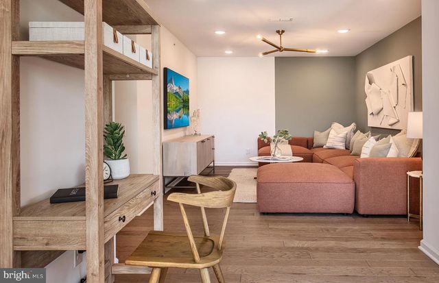 1004 MARQUIS LN, Jamison, PA 18929