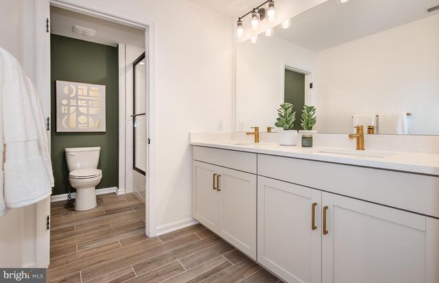 1004 MARQUIS LN, Jamison, PA 18929