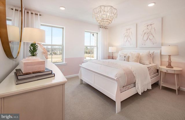 1004 MARQUIS LN, Jamison, PA 18929