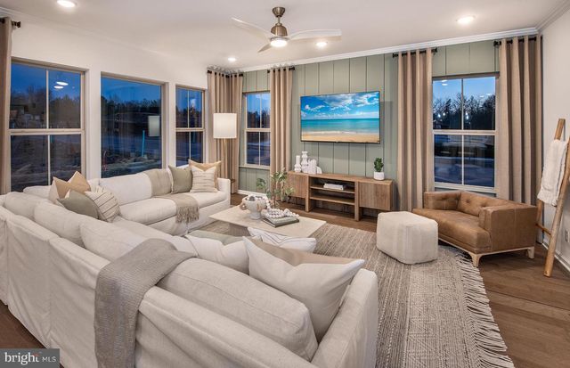 1004 MARQUIS LN, Jamison, PA 18929