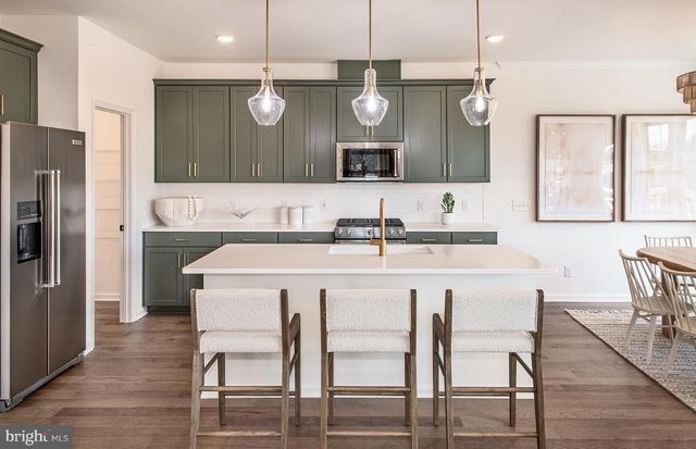 1004 MARQUIS LN, Jamison, PA 18929