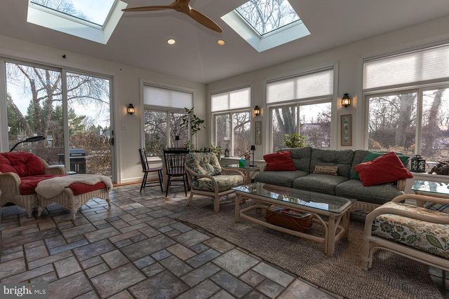 820 WAVERLY RD, Kennett Square, PA 19348