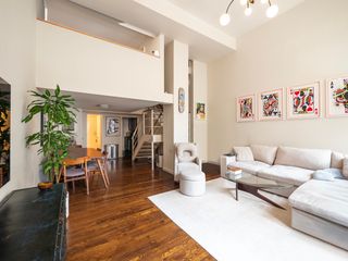 305 2ND Avenue # 310, New York City, NY 10003