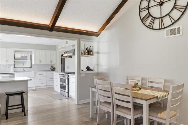 6705 E 126th Street, Grandview, MO 64030