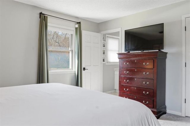 6705 E 126th Street, Grandview, MO 64030